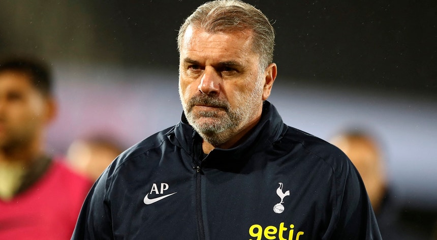 O treinador do Tottenham Hotspur espera construir mais trofes do que entrar no campeonato