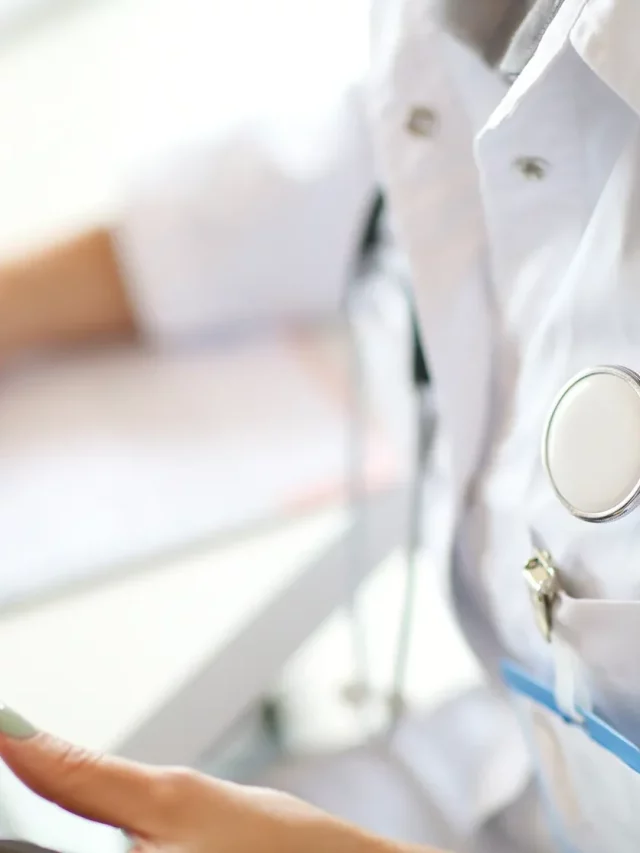 Oftalmologistas alertam sobre a autodeterminação do tempo do risco de alergia ocular