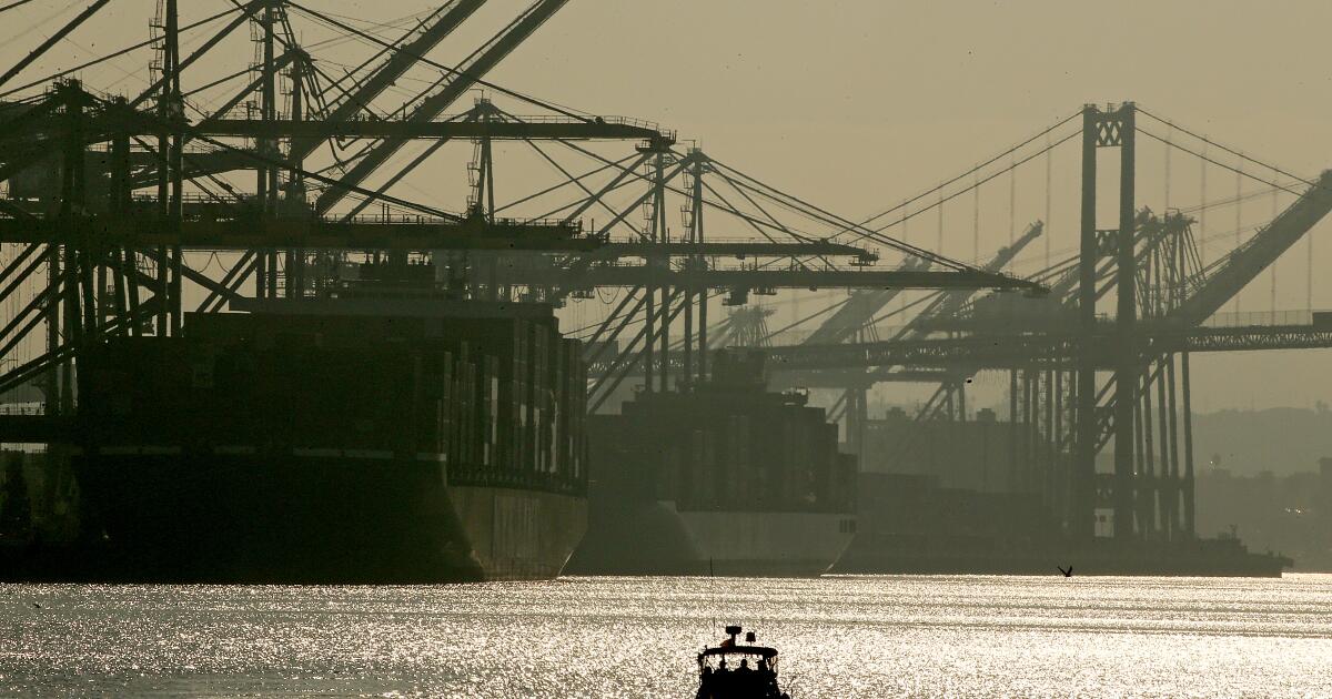 Olympic water taxi service between Long Beach and San Pedro is supported