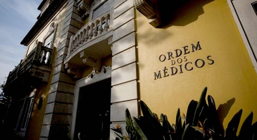 Ordem do médico para preparar sugestões para expandir a colheita “mortem”