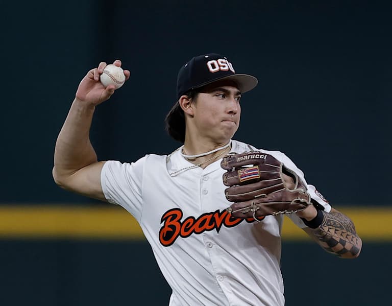 Oregon State Baseball: Beaver gets back on track, beats Hawaii 11-4
