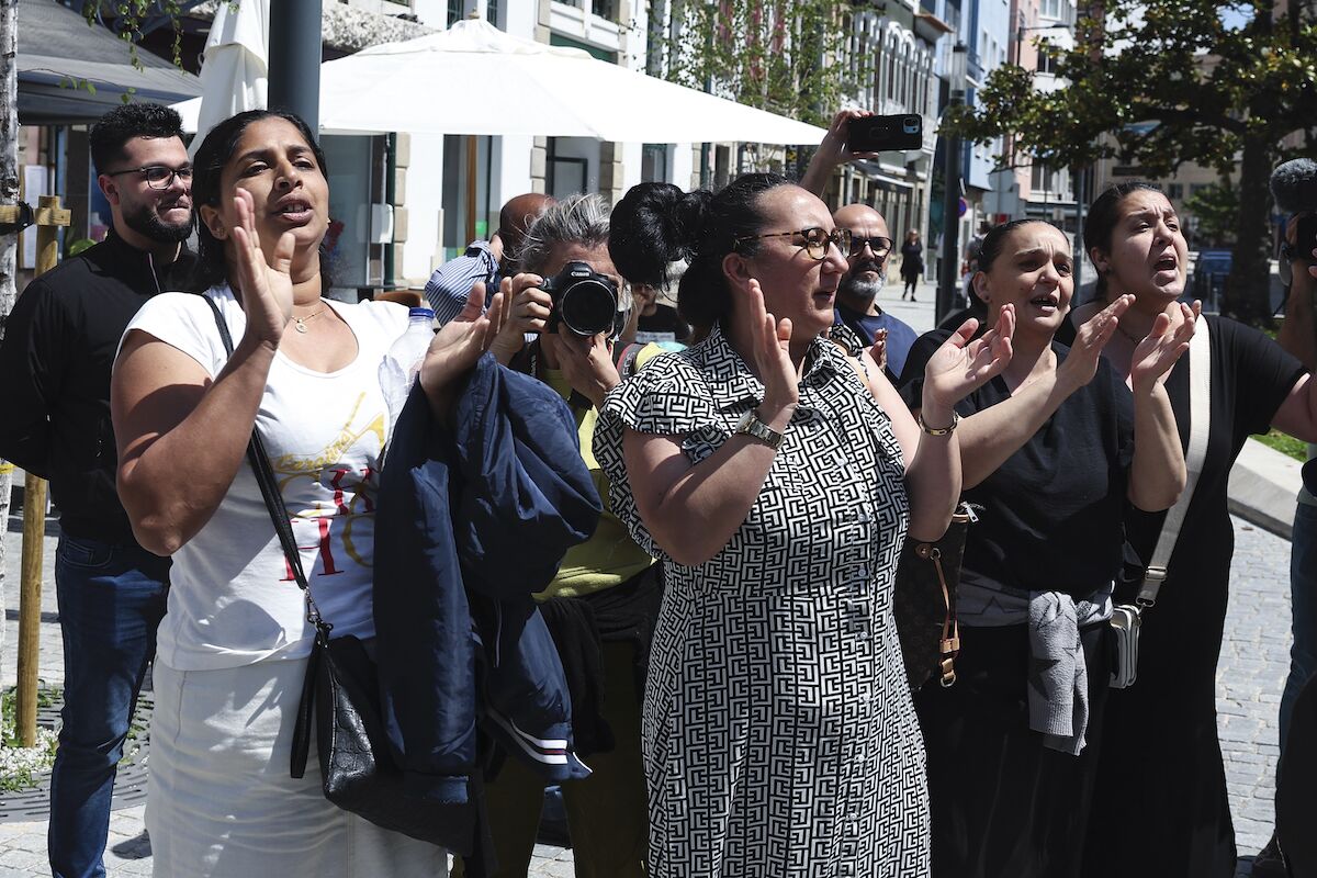 Os ciganos protestaram à resposta de Ventura. Raimundo evita “Piadosalas”