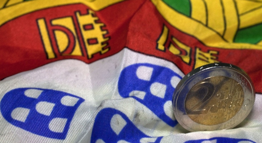Os governos devem se concentrar na redução da dívida em situações desafiadoras