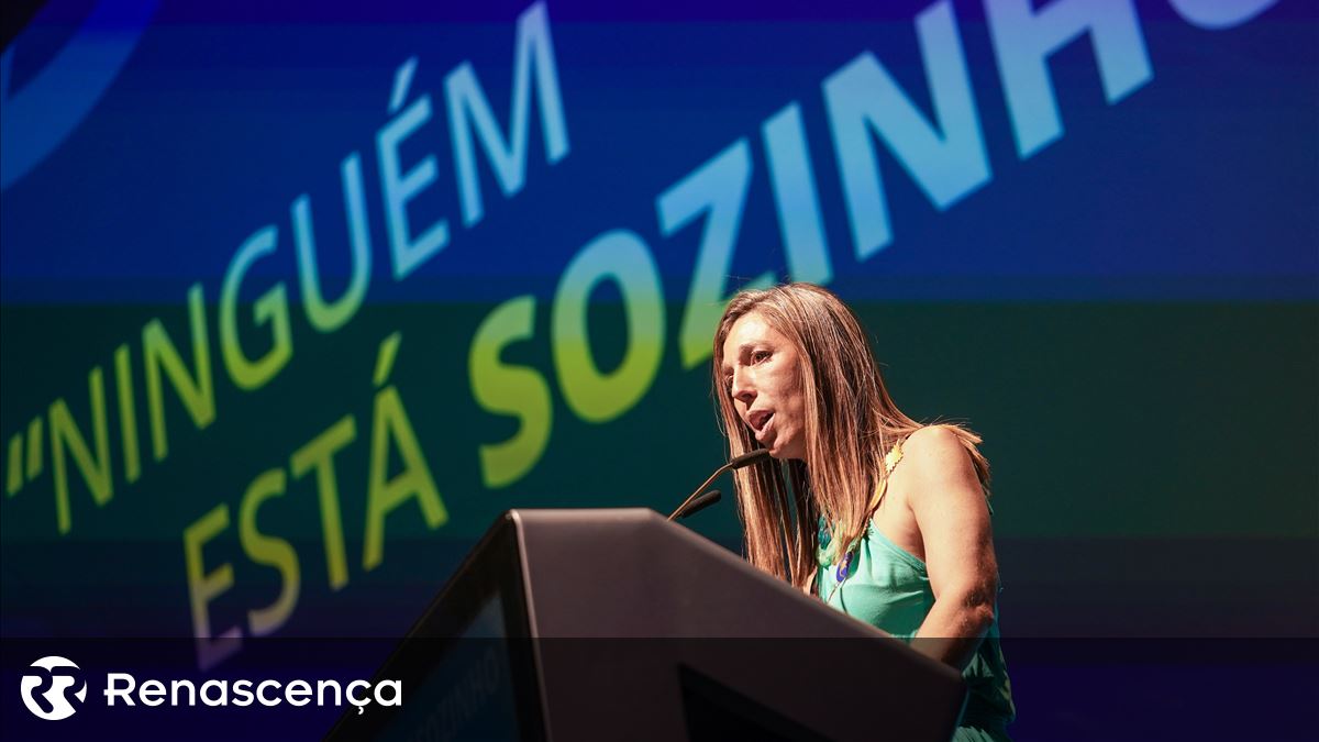 Os membros do Congresso exigem sentenças suspensas para enfermeiras atuais e antigas