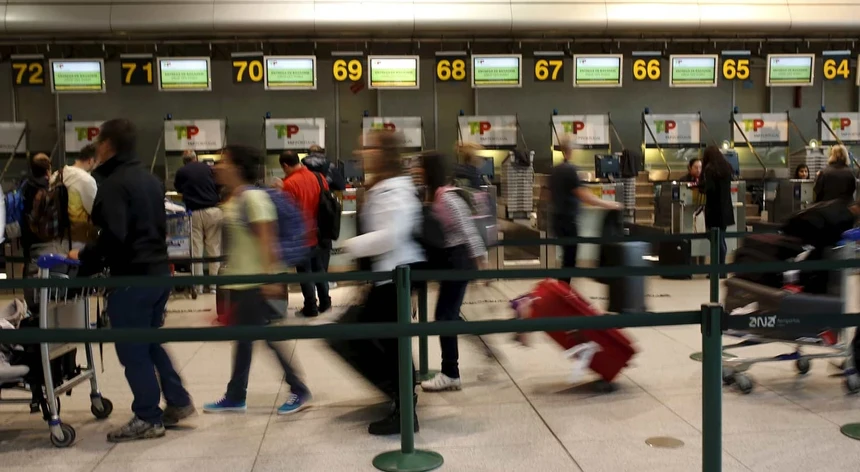 Os passageiros subiram 2,4% nos aeroportos nacionais