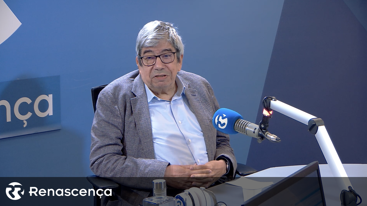 PS e PSD são “incriminais no cargo de notário”. Ferro Rodrigues diz