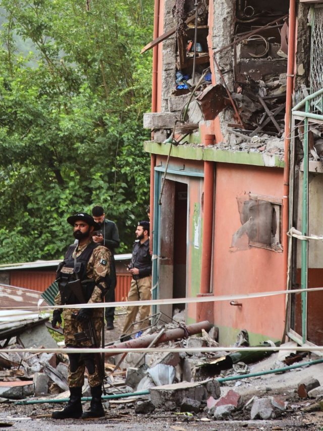 Pakistan vows revenge after India launches air strikes | India – Pakistan's nervous news