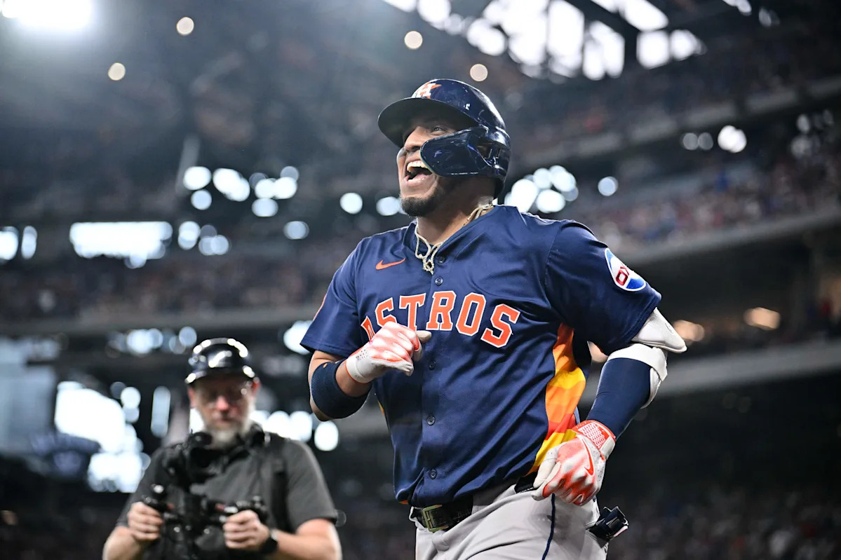 Paredes 3-run shot lifts Astros over Rangers despite Leiter’s no-hit bid through 6