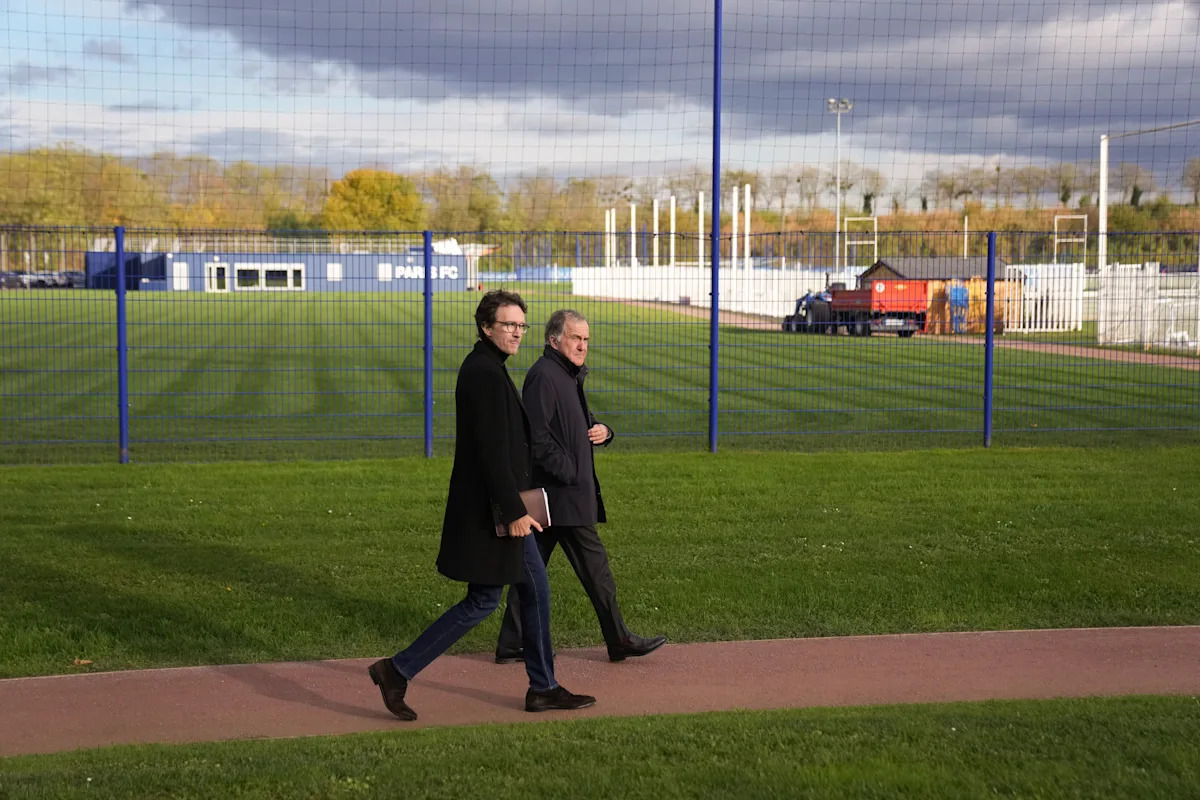 Paris Football Club joins Ligue 1. Why does Paris wait 35 years to have two top football clubs?