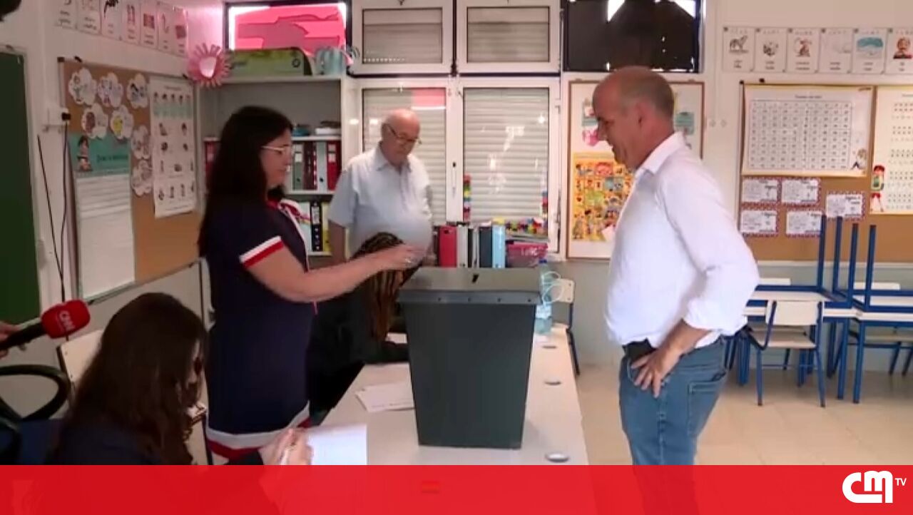 Paulo Raimundo votou em Alhos Vedros – Vídeo