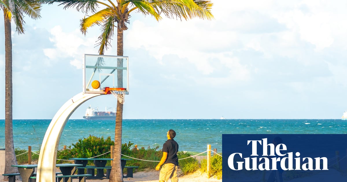 Pickleball plans raise concerns about “whitening” Florida waterfront community | Florida