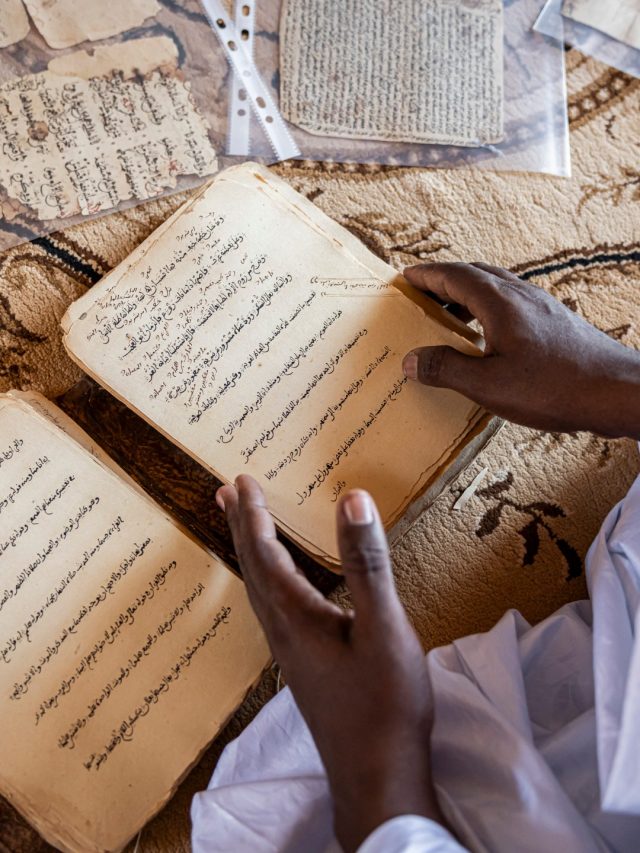 Preserve the fragile manuscript heritage of Valata amid the desert threat | Art and culture