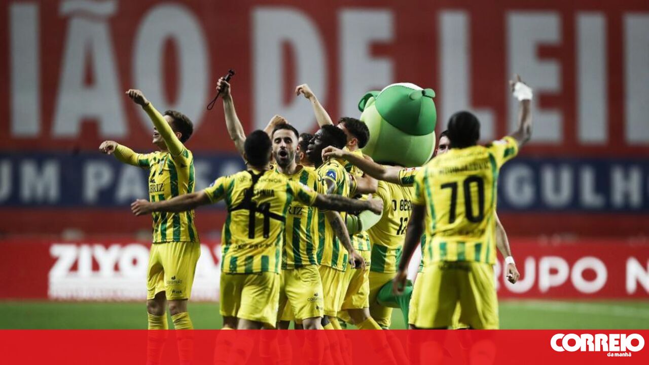 Primeiro, o quase sem falhas dirige o campeão da Tondela I Liga -Football