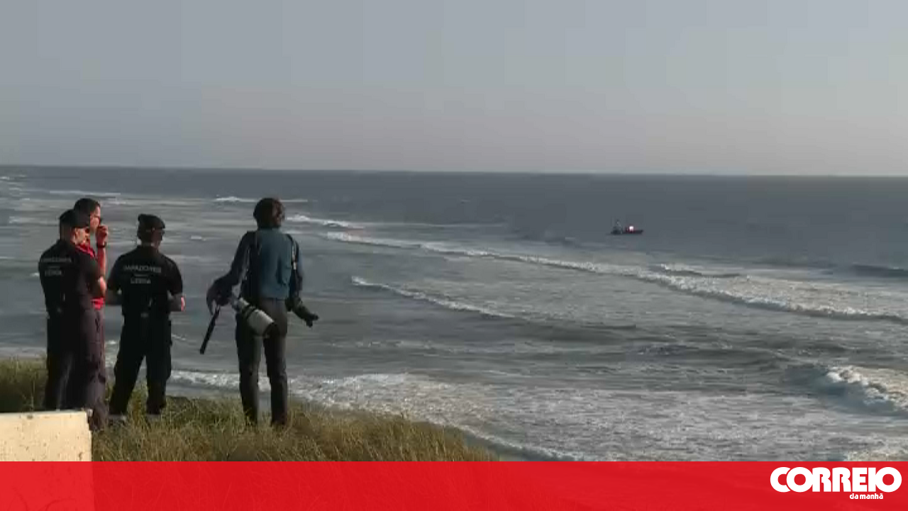 Pesquisar crianças desaparecidas interrompidas em Pedrog Beach – Portugal