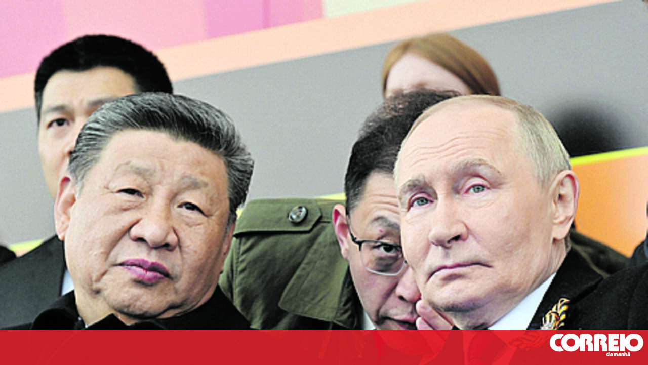 Putin e Xi Jinping mostram sua força militar juntos – mundo