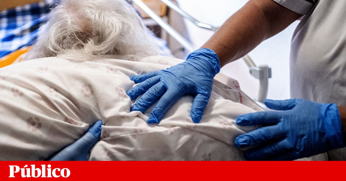 Quatro ordens exigem que os ministros dos decretos de saúde adicionam enfermeiros | saúde