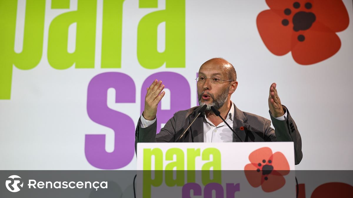 Quer dobrar e quer governar. Tavarez se parece com outro, mas ainda tem bordas