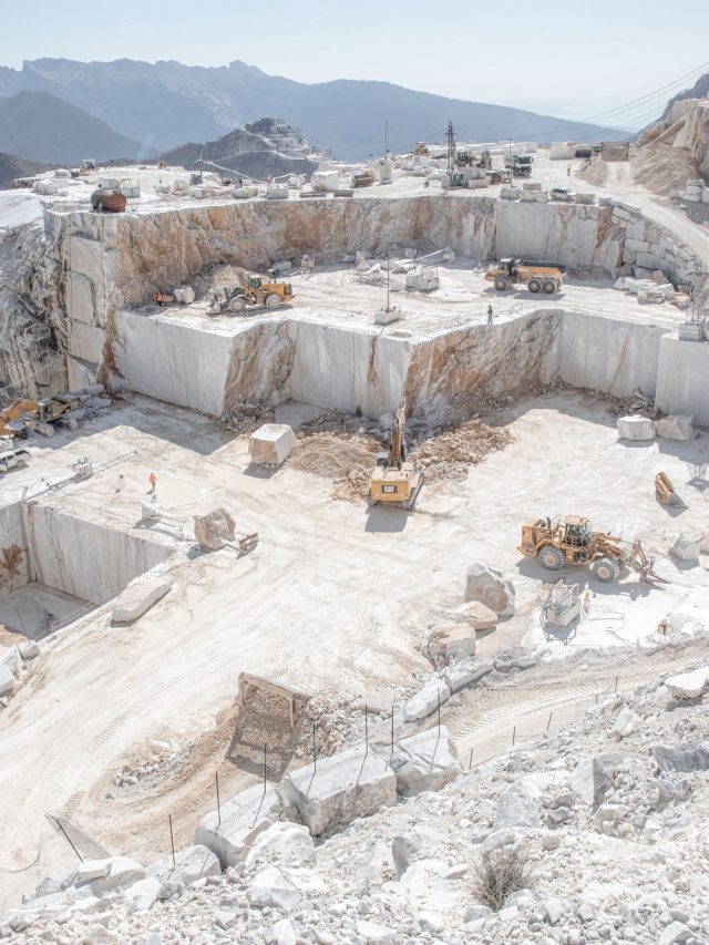 Resistance and Extraction: Carrara, Italy's White Marble House | Arts and Culture