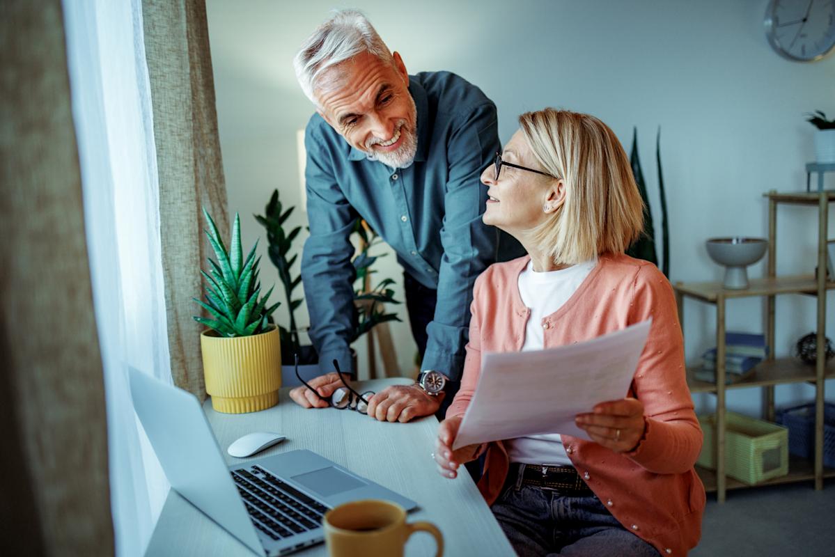 Reverse Mortgage vs. Home Equity Loan vs. HELOC: Which is the best?