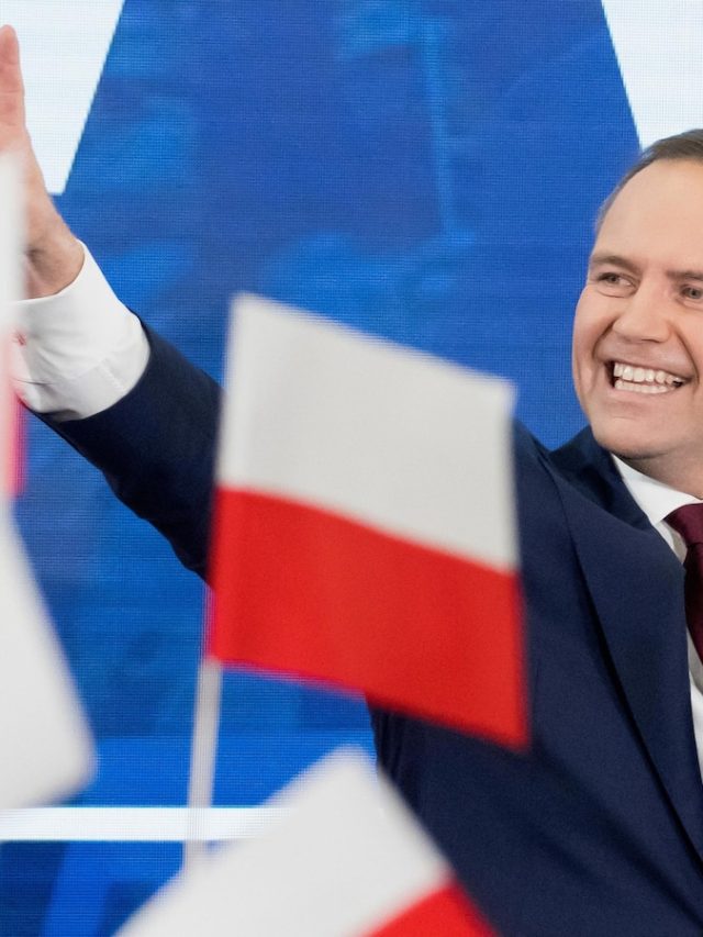 Right-wing populists have hope after Poland's first round of presidential election