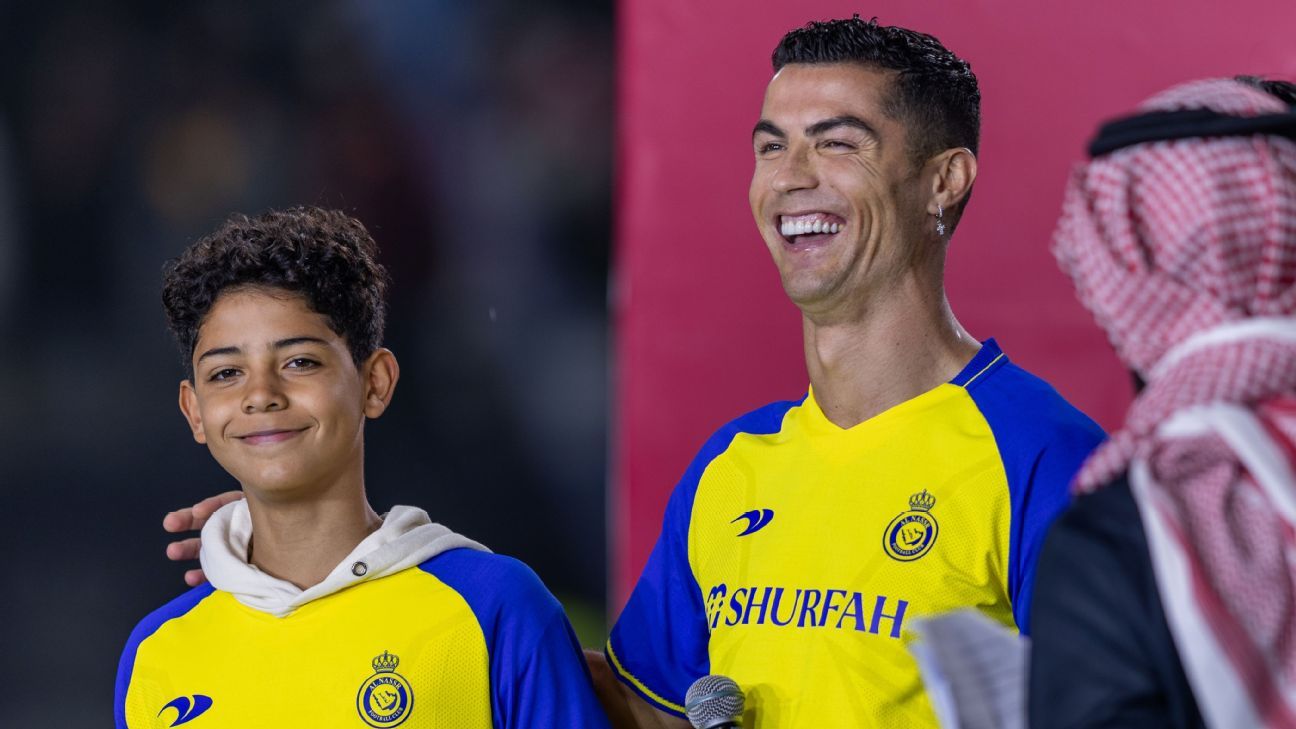 Ronaldo top curry, Forbes