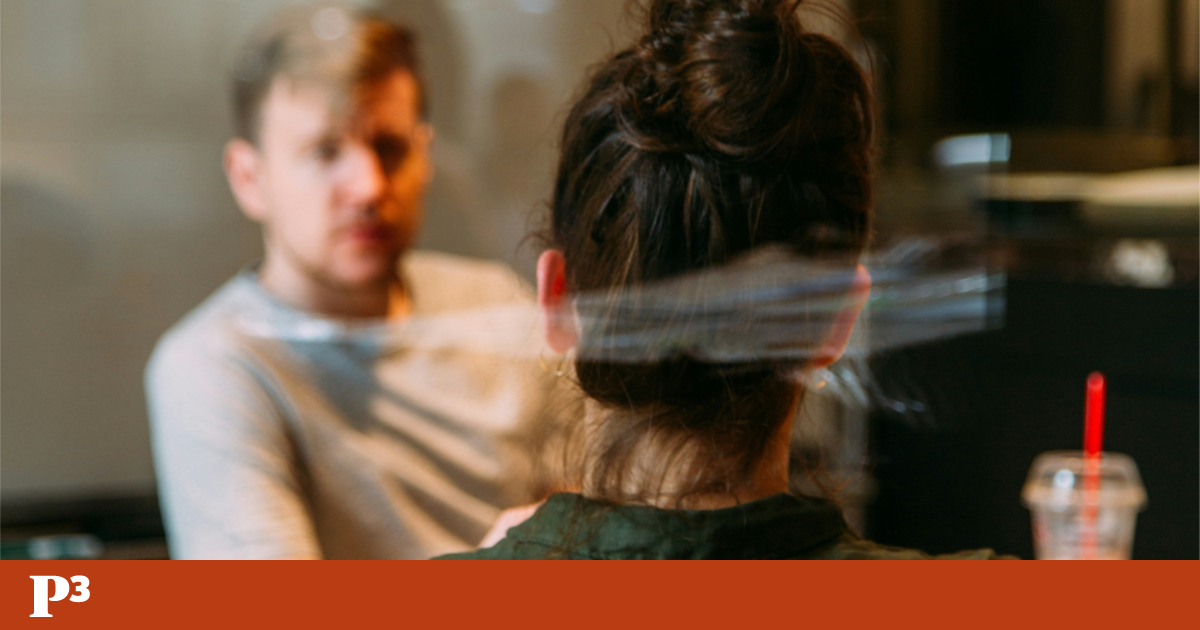 Seis meses procurando emprego: como eu sobrevivi em uma entrevista de emprego circo | Megafone