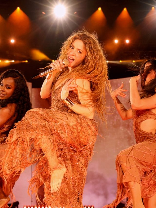 Singer reveals surprises for our legs