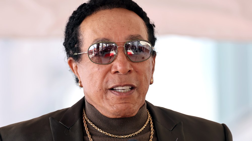Smoky Robinson filed $500 million in violation lawsuit against plaintiff