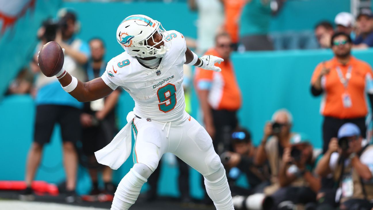Source – Steeler and Dolphin renew TE JONNU SMITH talks