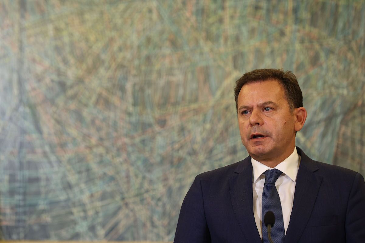 Spinumviva esclarece que os serviços prestados à nova empresa estão antes do Montenegro assumir o cargo