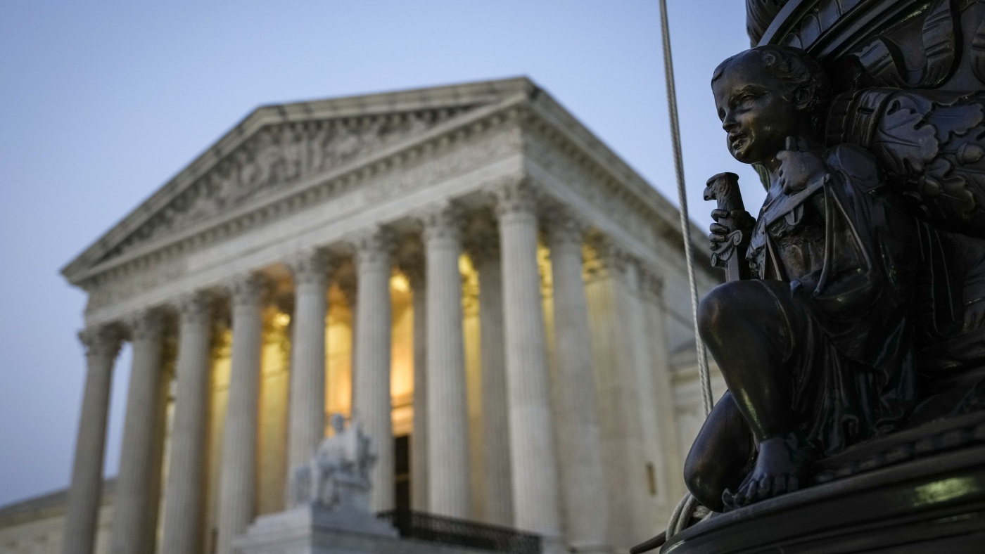 Supreme Court allows Trump administration to terminate humanitarian status of certain immigrants: NPR