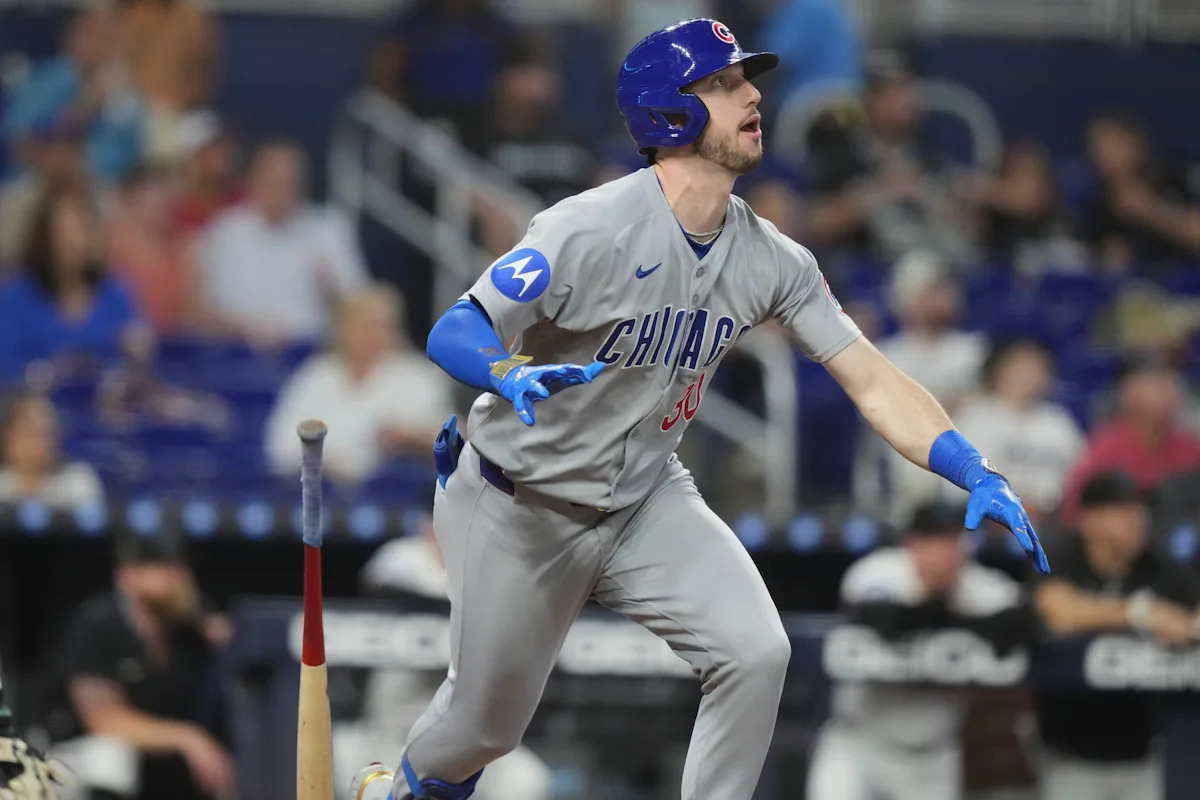 Suzuki hit 2 HR, sixth inning, the Cubs beat Marlins