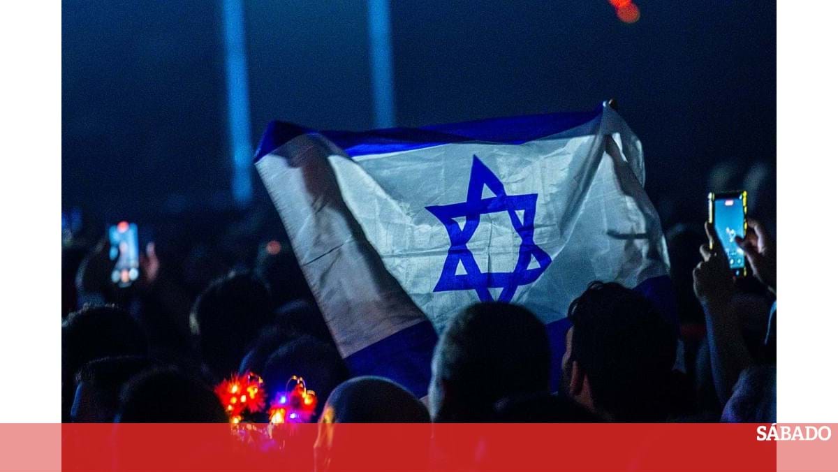 TV européia. A segunda semifinal limpa – música
