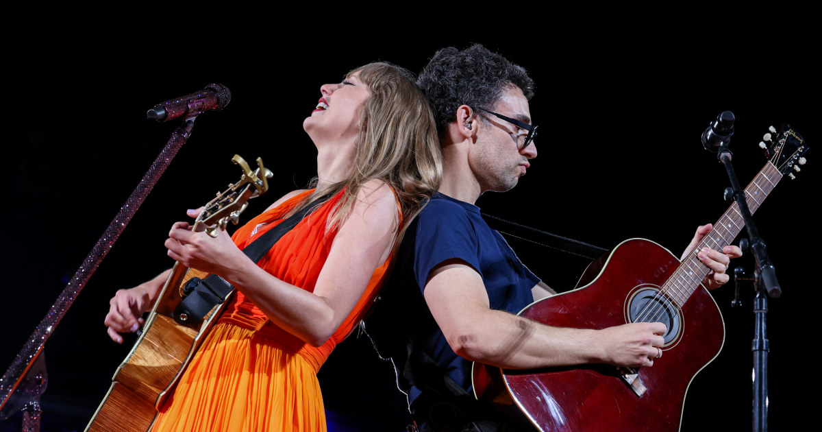 Taylor Swift and Jack Antonoff recreate their iconic moments to celebrate her master of history purchase