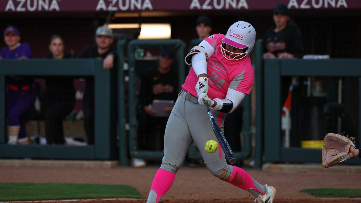 Texas A&M vs. South Carolina Softball Score: Live Update