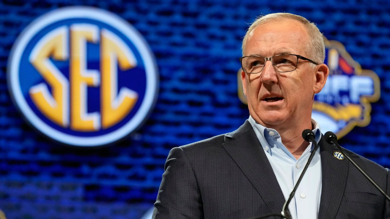 The CFP 5+11 model gains attention as the leader's eyes next