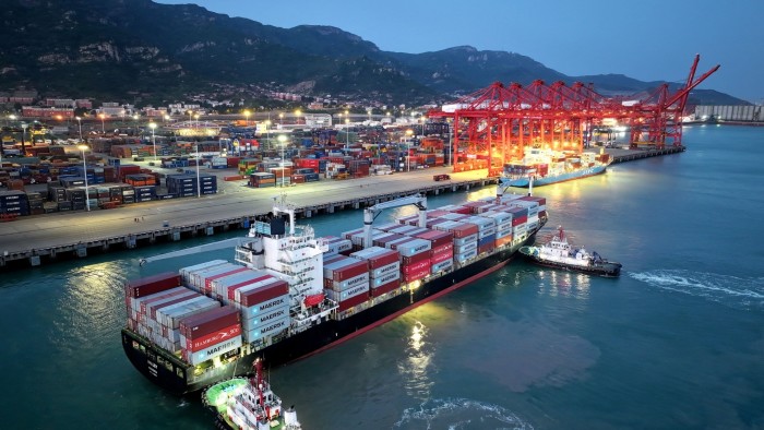 The United States and China initiate formal trade negotiations