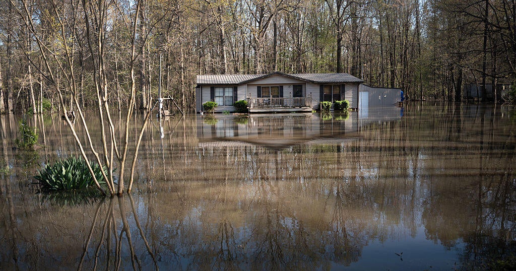 The report found that recent floods in the Midwest were flooding and more intense in the South.