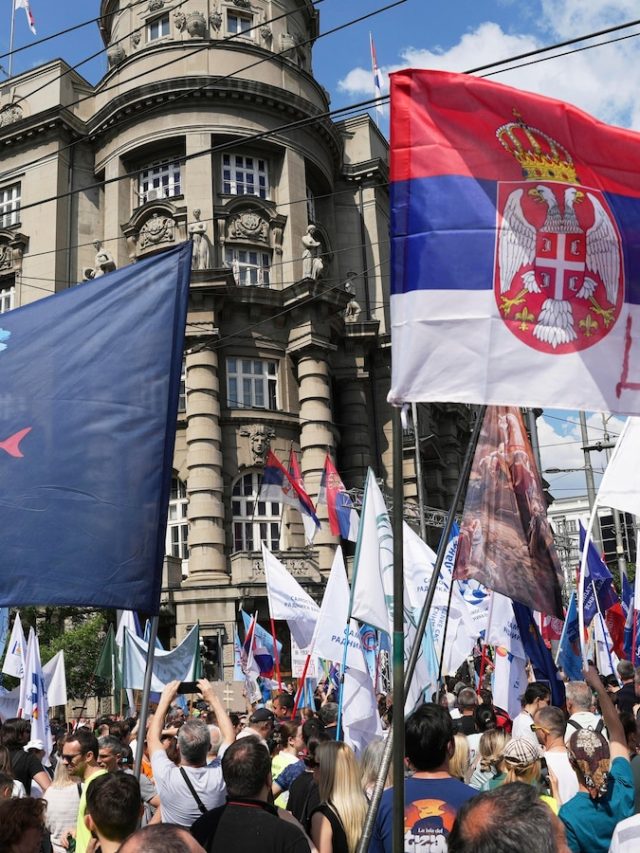 Thousands of Serbian Mark's Gospel since a station crash triggered mass protests