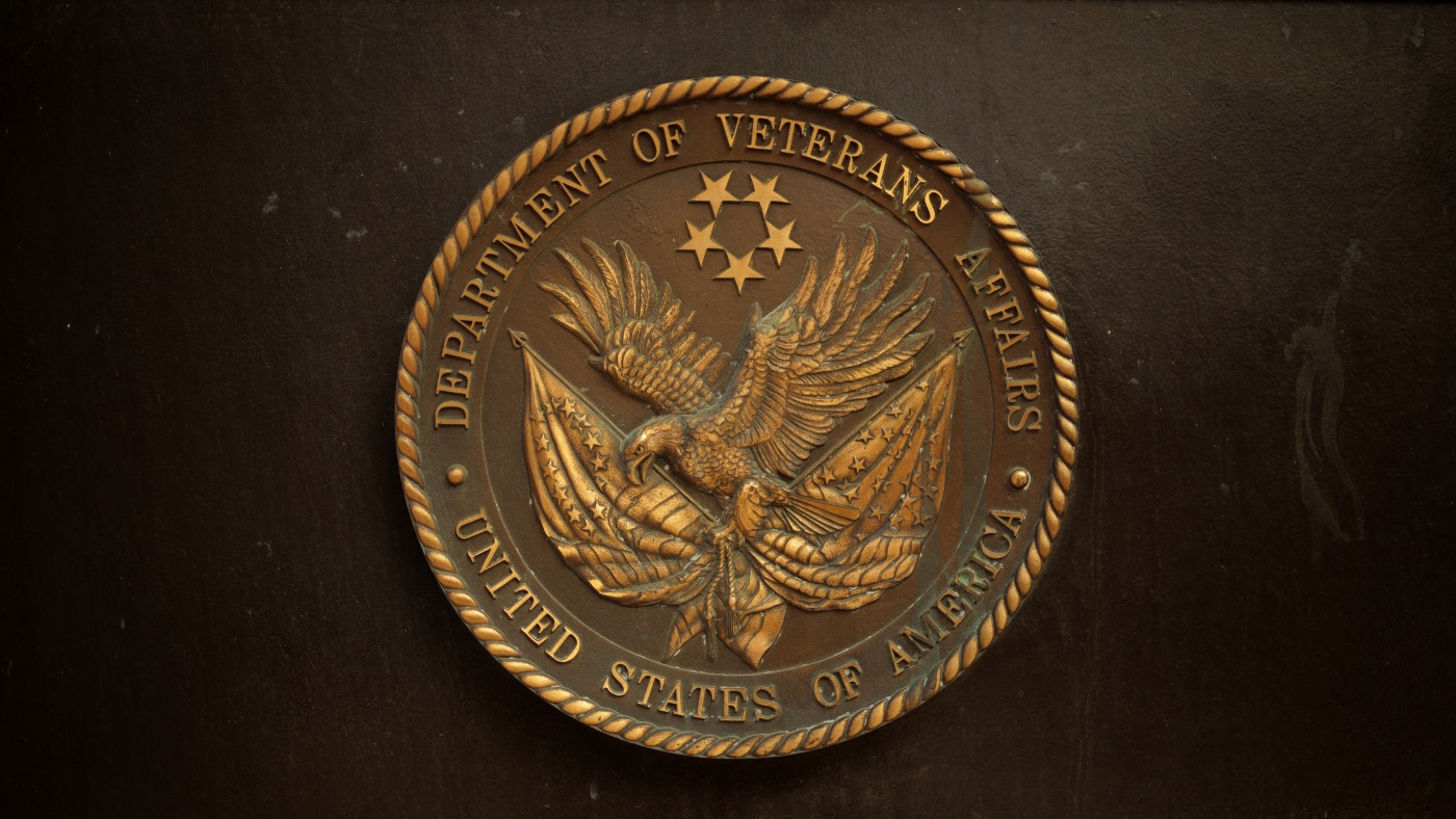 Thousands of veterans face foreclosure after Trump’s VA ends key mortgage program : NPR