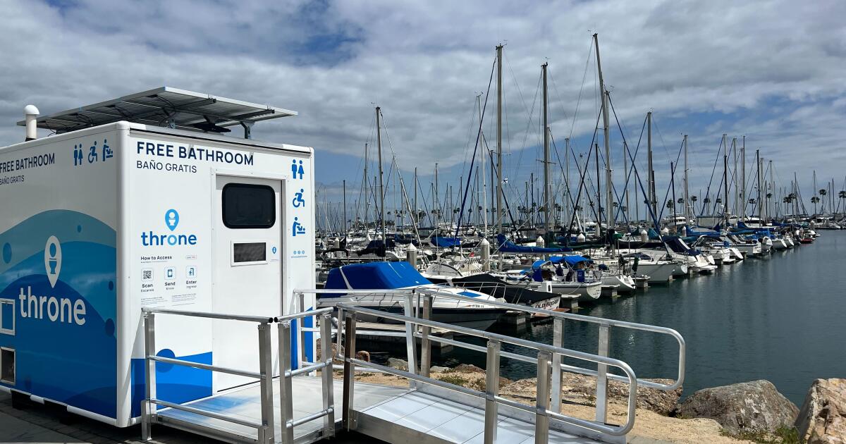 Time-limited “smart” toilets arrive at Long Beach