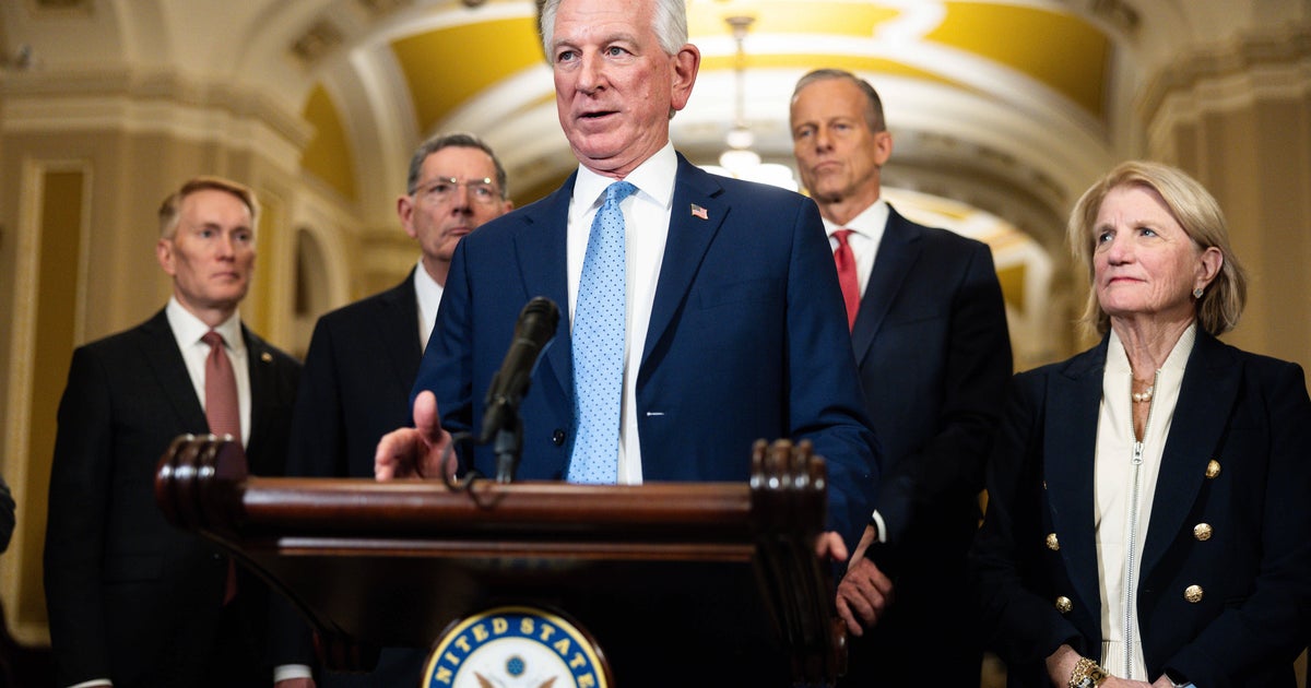 Tommy Tuberville announces bid as governor of Alabama