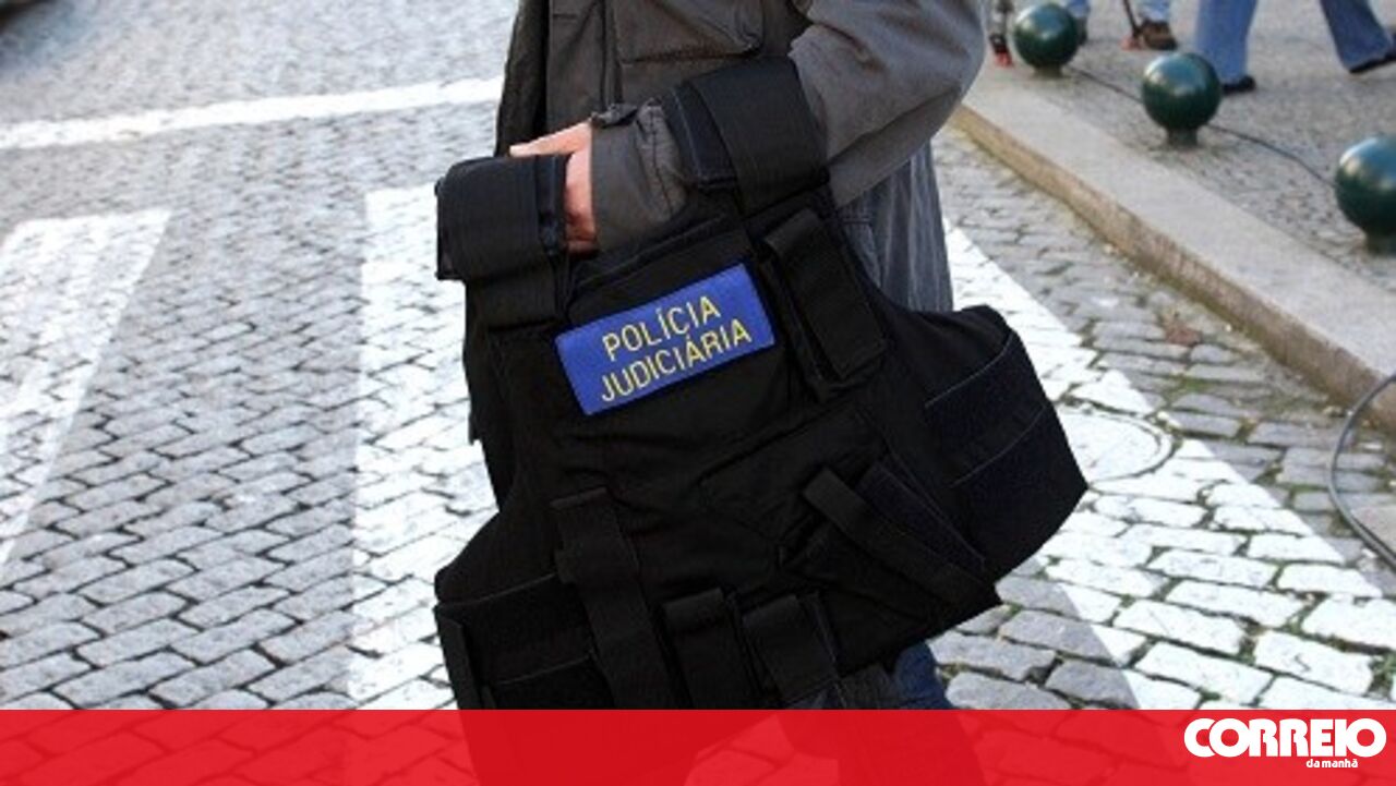Três presos no aeroporto de Lisboa com 68.000 doses de cocaína – Portugal