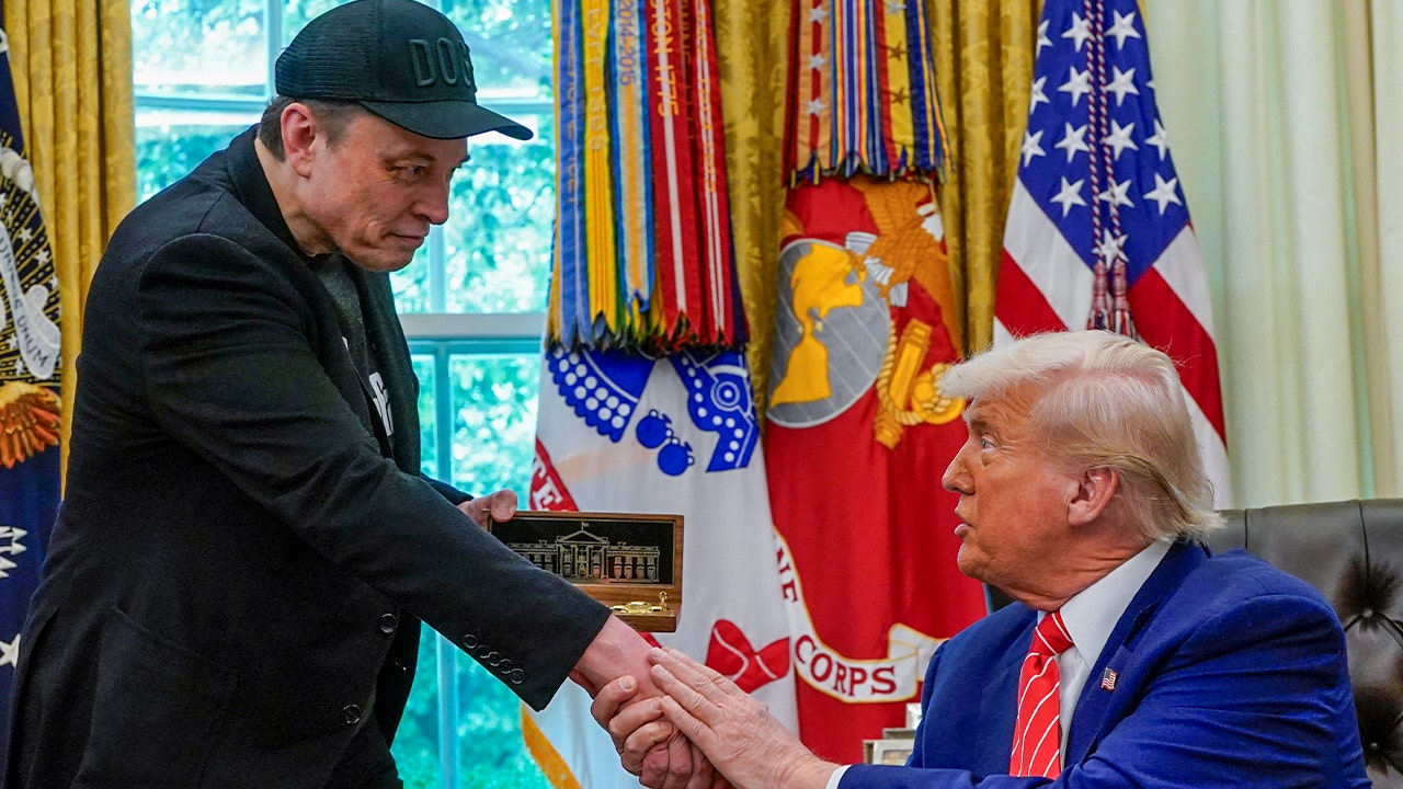 Trump rewards Musk for “the key to the White House” as billionaire sums up Dussey's role