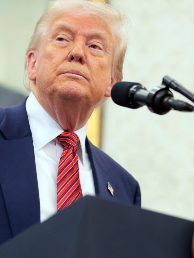 Trump tells Walmart to “eat tariffs” as it warns “higher prices”