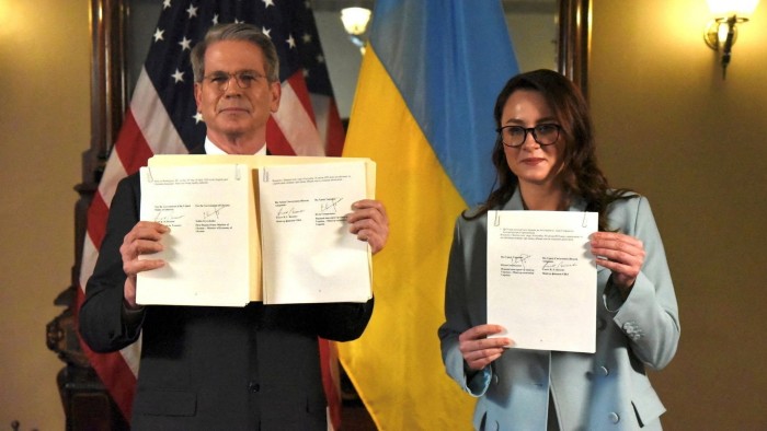 Ukraine falls into Trump's Ostoplitic