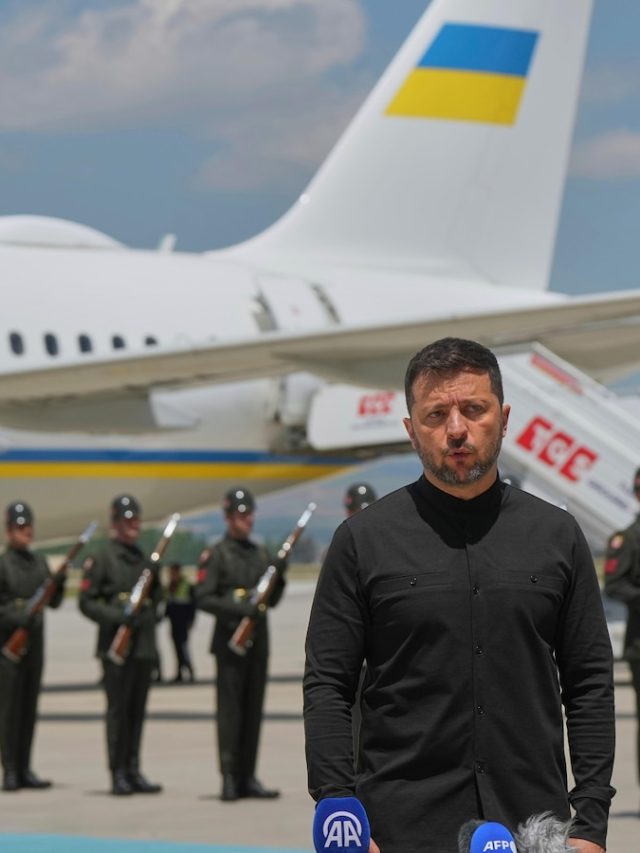 Ukraine's Zelenskyy said he was sending a delegation to Istanbul to hold peace talks with Russia