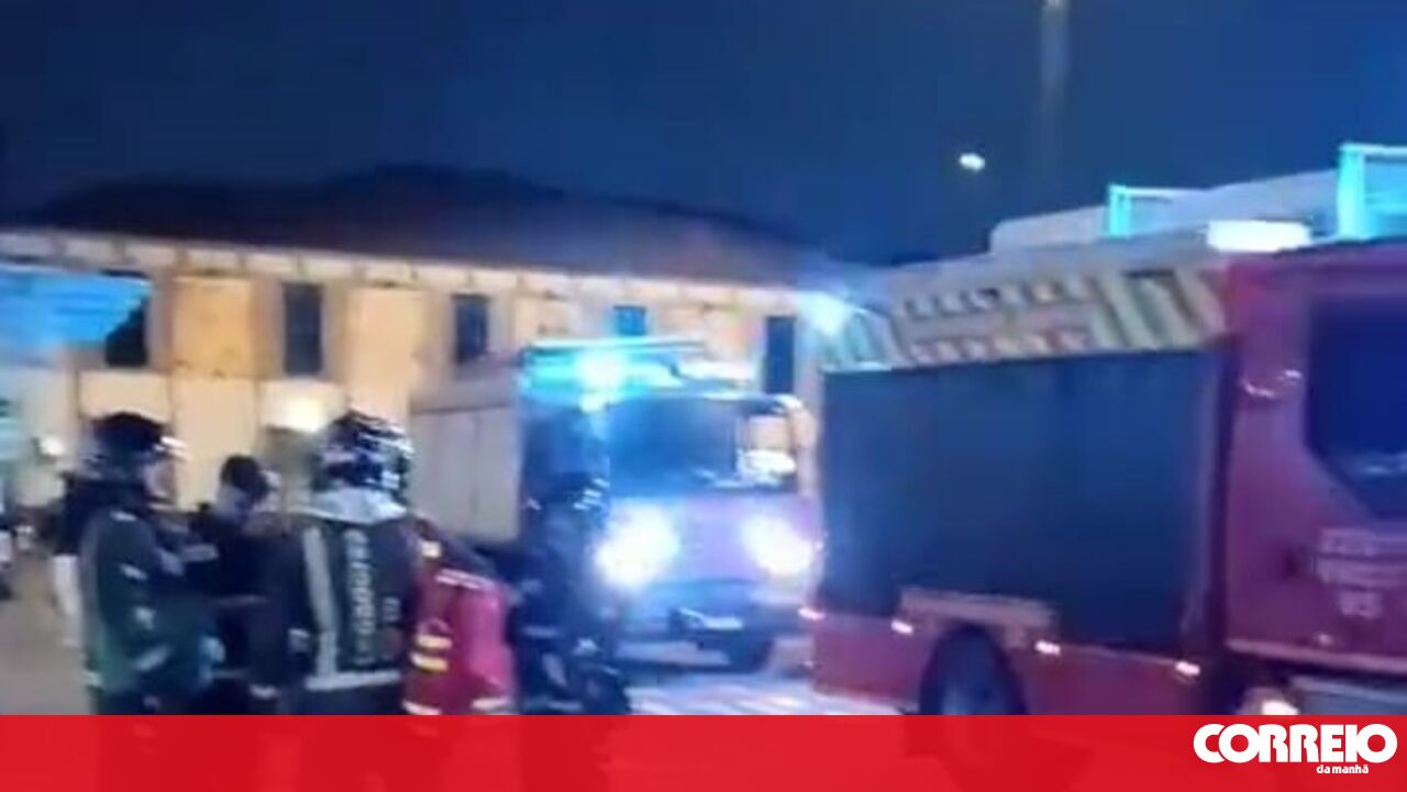 Um homem morreu em um trem correndo na estação Campa Anwan, em Porto, Portugal