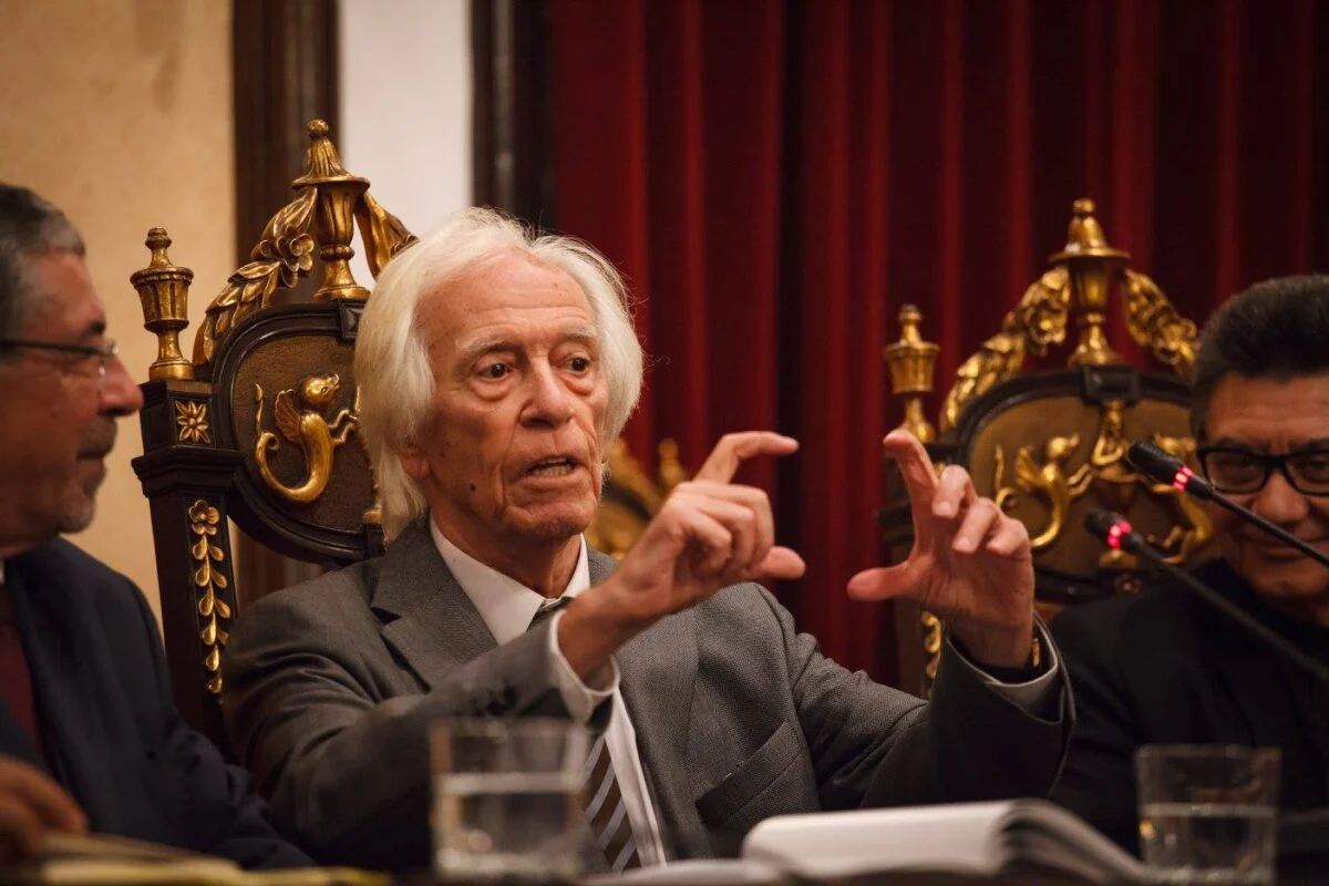 Vasco Cunha está com sua marca em toda a cidade. Morreu aos 91 anos