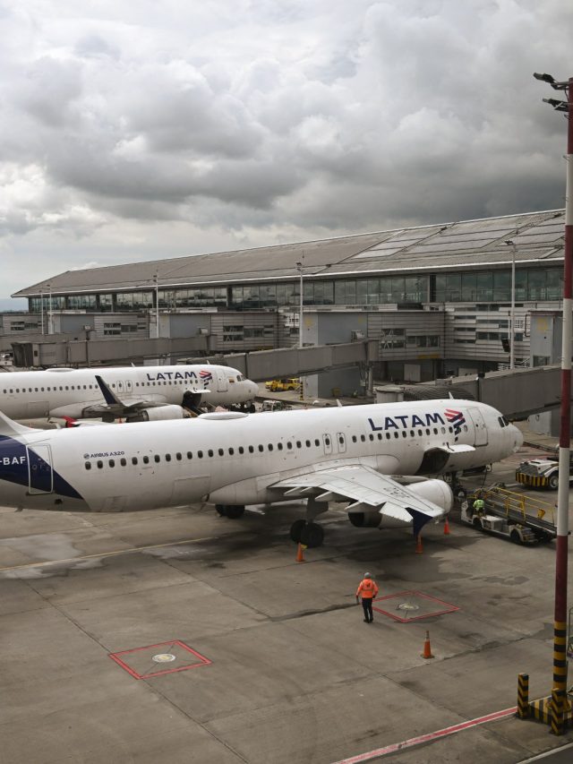 Venezuela suspends flight from Colombia after arresting 'mercenaries' | Aviation News